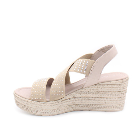 Облегчённые бежевые босоножки на танкетке MARCO TOZZI 